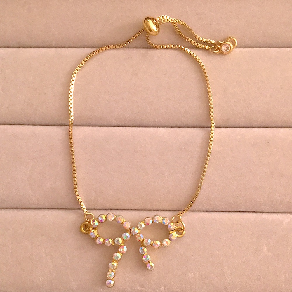 Aurora Borealis + Gold Crystal Bow Pendant Bracelet - Picture 5 of 9